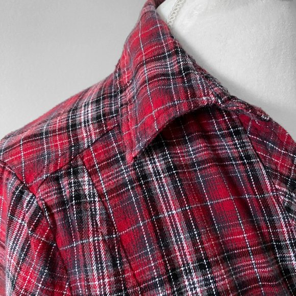 🛍 2 for $25! 🛍 George - Red Plaid Fitted Longsleeve Top - Picture 2 of 7